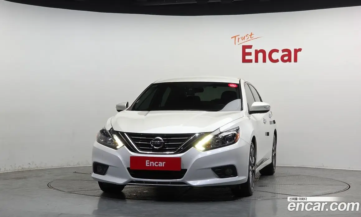 Nissan Altima 2017 2.5 автомат (гидро), фото 3