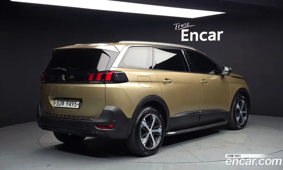 Peugeot 5008 2018 1.6 автомат (гидро), фото 2 Peugeot 5008 2018 1.6 автомат (гидро), фото 2
