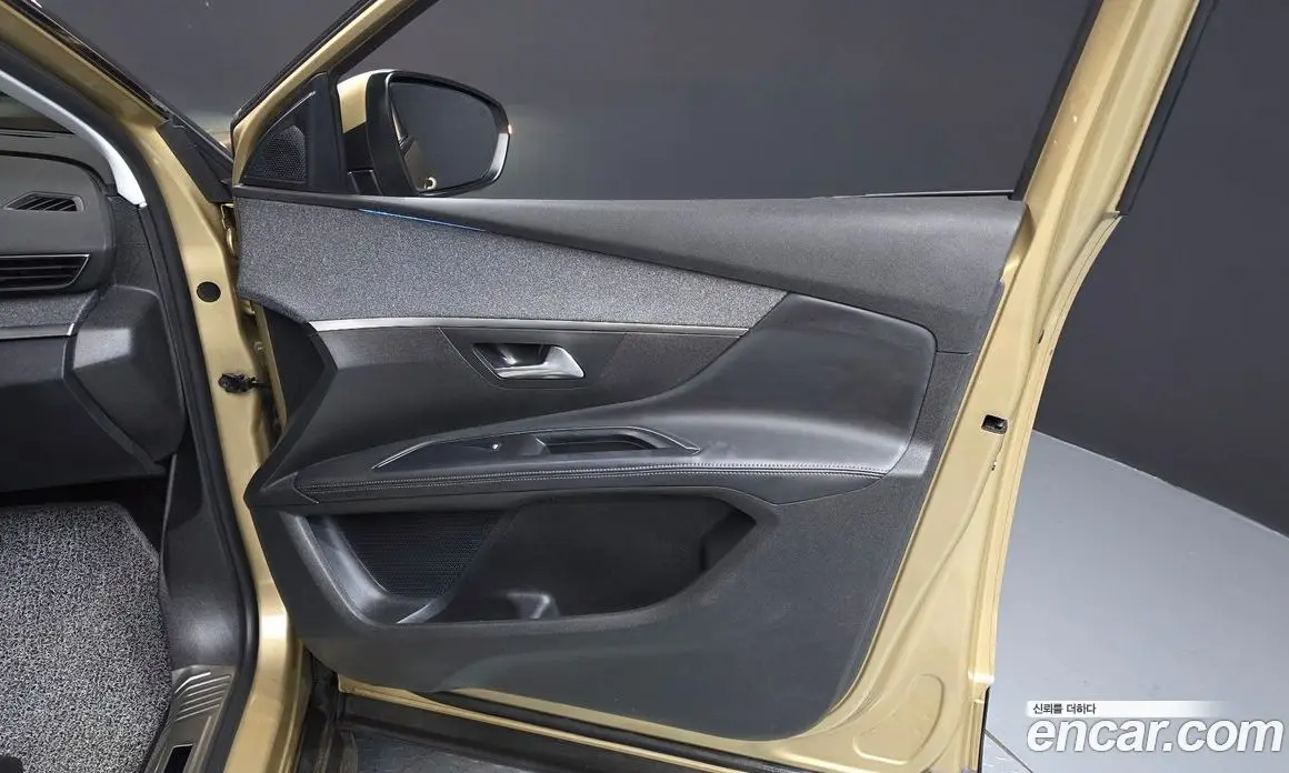 Peugeot 5008 2018 1.6 автомат (гидро), фото 14 Peugeot 5008 2018 1.6 автомат (гидро), фото 14