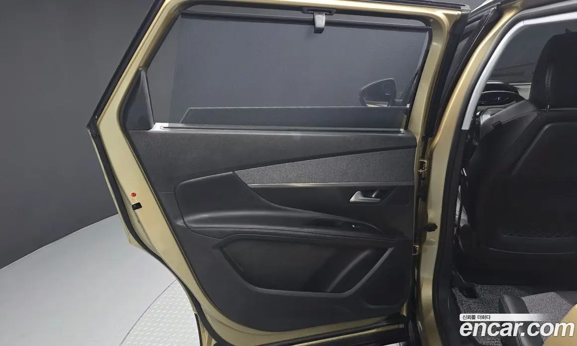 Peugeot 5008 2018 1.6 автомат (гидро), фото 15 Peugeot 5008 2018 1.6 автомат (гидро), фото 15