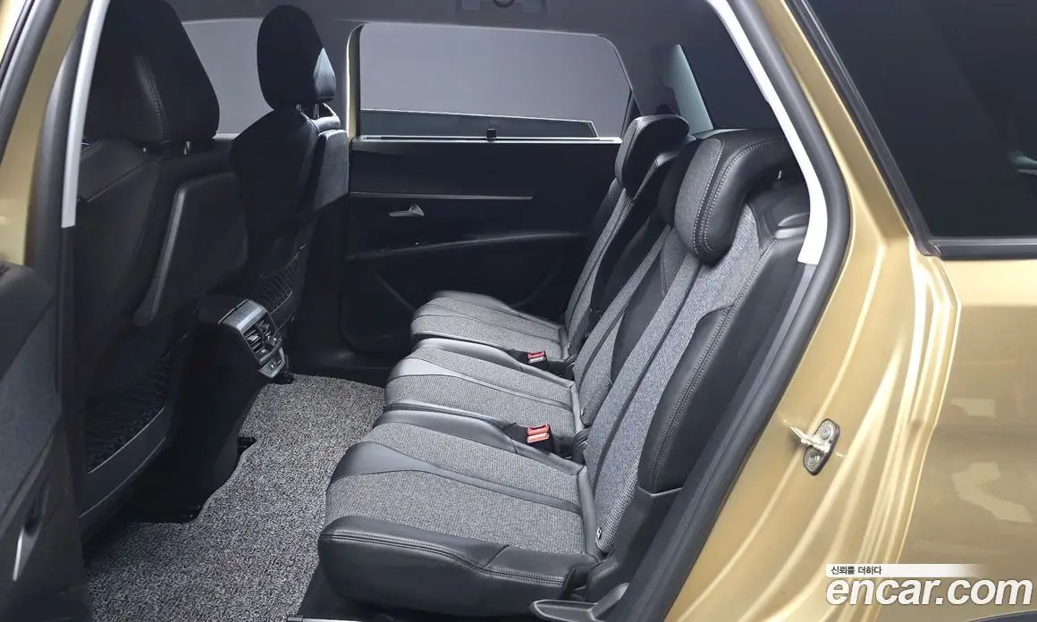 Peugeot 5008 2018 1.6 автомат (гидро), фото 16 Peugeot 5008 2018 1.6 автомат (гидро), фото 16