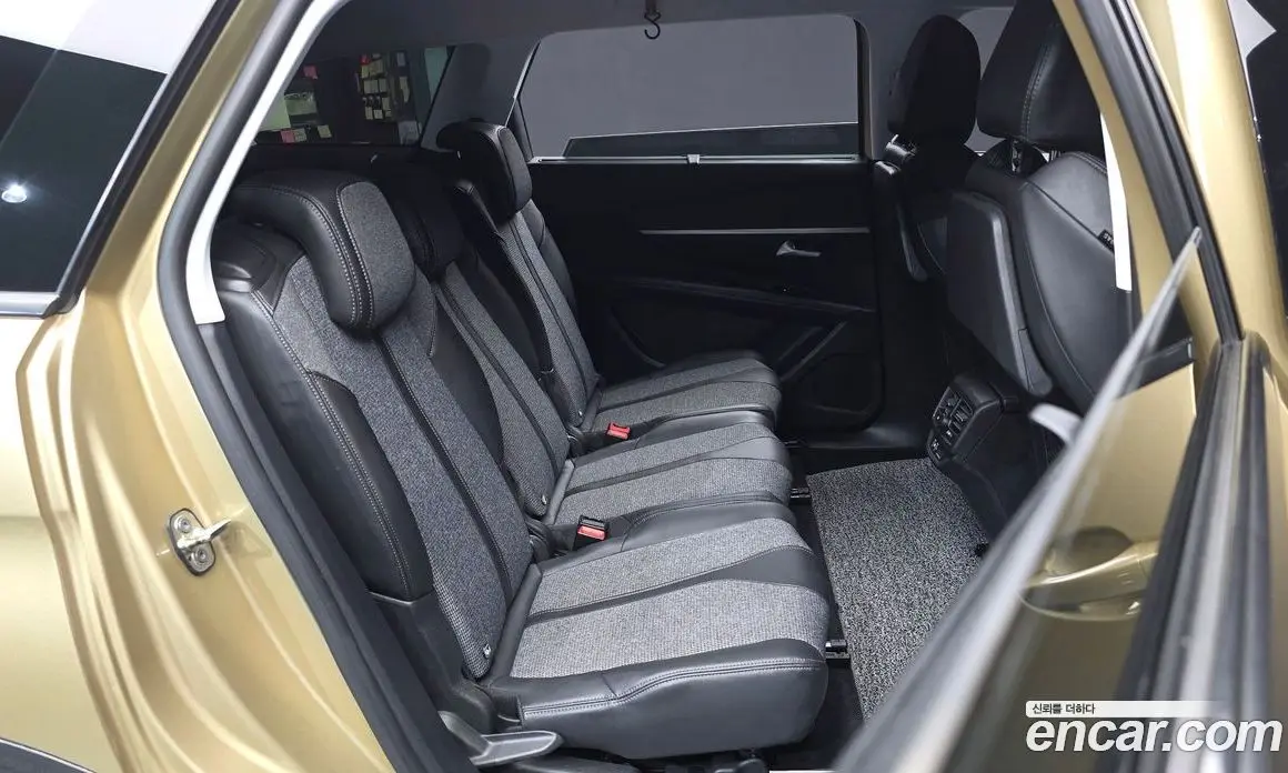 Peugeot 5008 2018 1.6 автомат (гидро), фото 18 Peugeot 5008 2018 1.6 автомат (гидро), фото 18