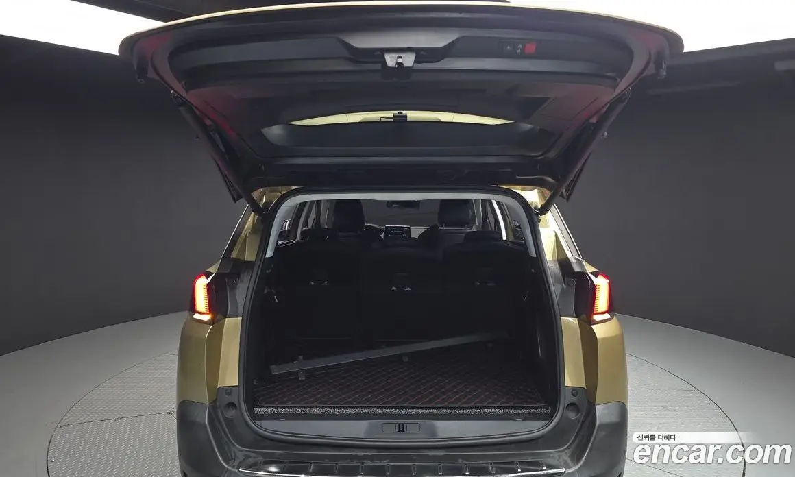Peugeot 5008 2018 1.6 автомат (гидро), фото 26 Peugeot 5008 2018 1.6 автомат (гидро), фото 26