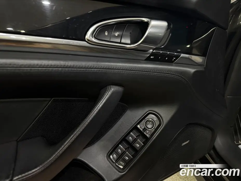 Porsche Panamera 2014 3.0 автомат (гидро), фото 14 Porsche Panamera 2014 3.0 автомат (гидро), фото 14