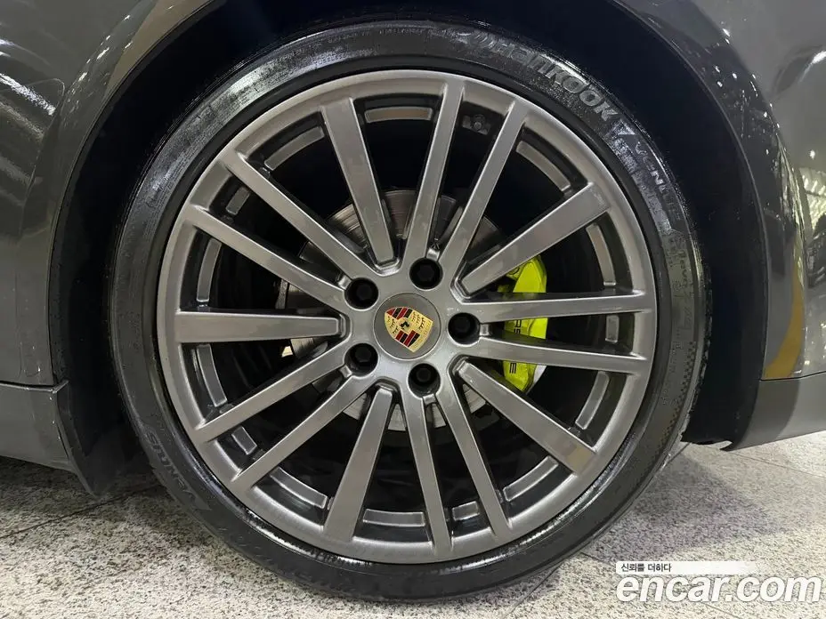Porsche Panamera 2014 3.0 автомат (гидро), фото 19 Porsche Panamera 2014 3.0 автомат (гидро), фото 19