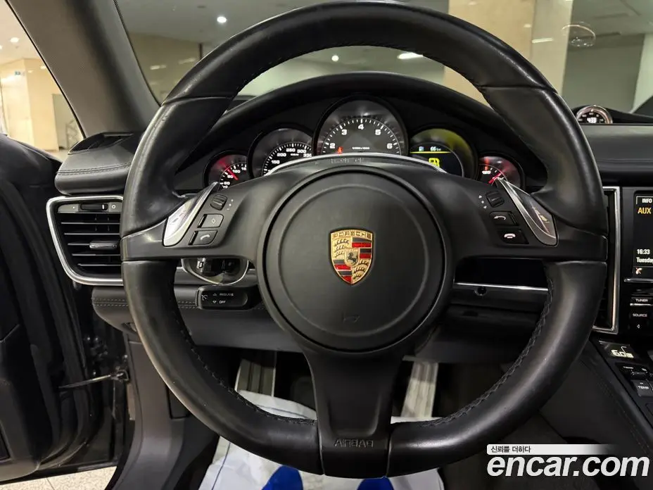 Porsche Panamera 2014 3.0 автомат (гидро), фото 9 Porsche Panamera 2014 3.0 автомат (гидро), фото 9