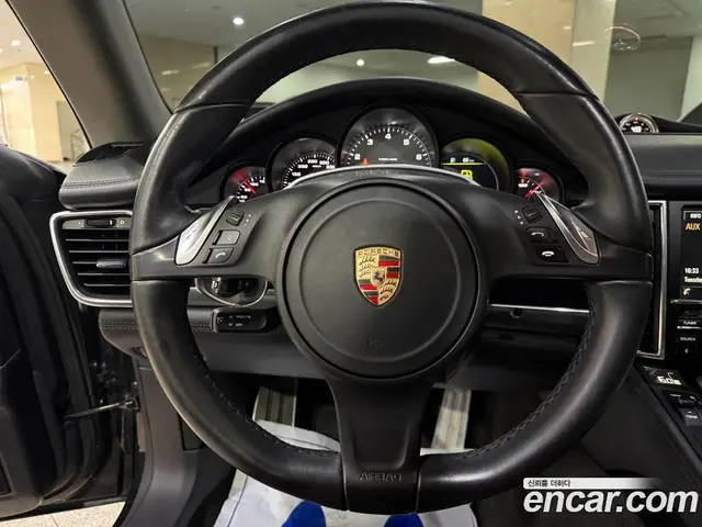 Porsche Panamera 2014 3.0 автомат (гидро), миниатюра 9 Porsche Panamera 2014 3.0 автомат (гидро), миниатюра 9