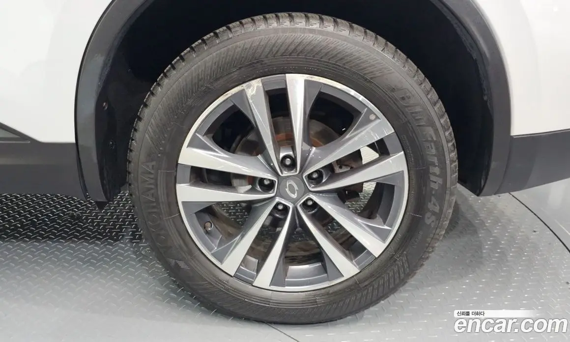 Renault (Samsung) QM6 2016 2.0 автомат (гидро), фото 6 Renault (Samsung) QM6 2016 2.0 автомат (гидро), фото 6