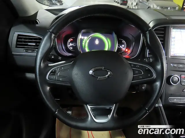 Renault (Samsung) QM6 2018 2.0 автомат (гидро), миниатюра 10 Renault (Samsung) QM6 2018 2.0 автомат (гидро), миниатюра 10