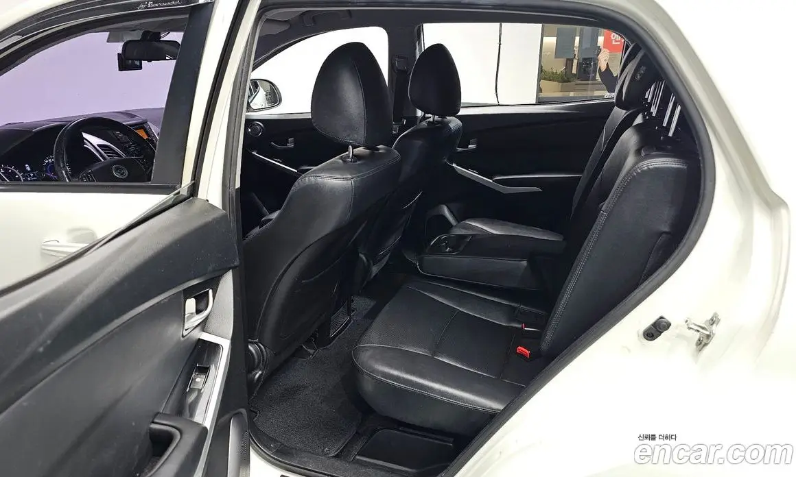SsangYong Korando 2015 2.2 автомат (гидро), фото 17 SsangYong Korando 2015 2.2 автомат (гидро), фото 17