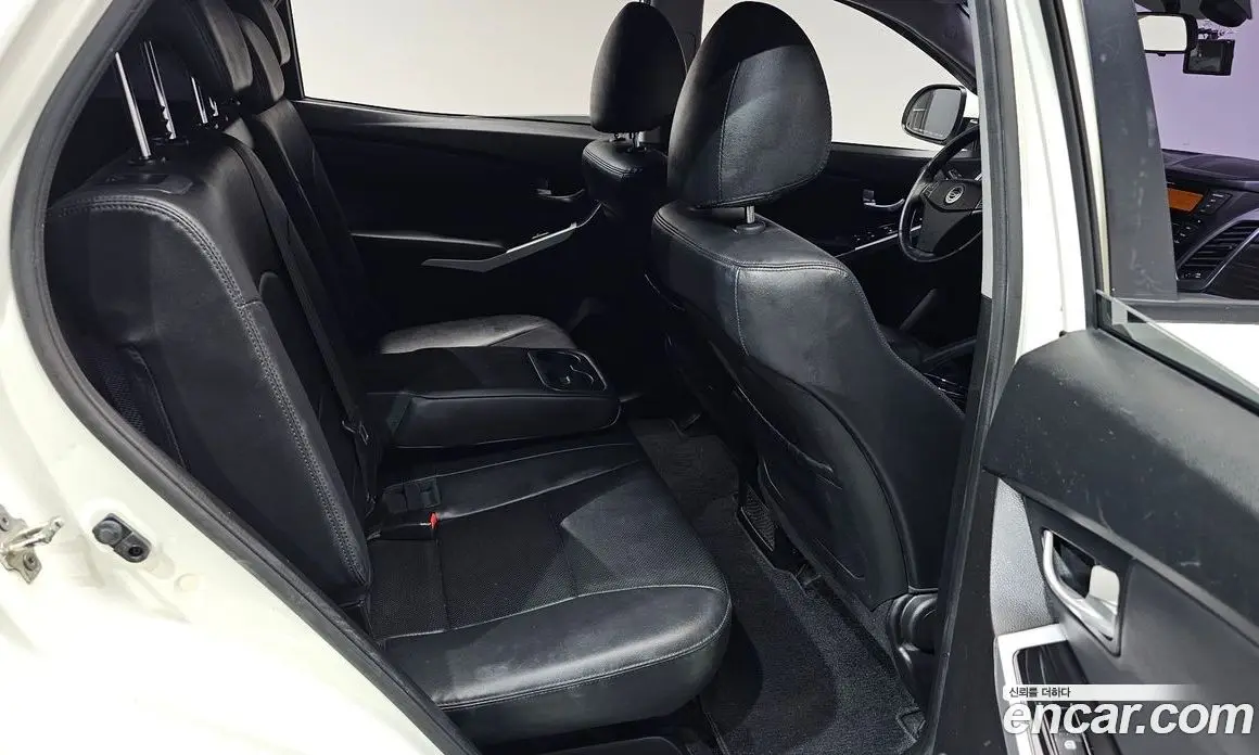 SsangYong Korando 2015 2.2 автомат (гидро), фото 18 SsangYong Korando 2015 2.2 автомат (гидро), фото 18