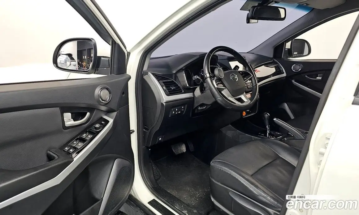 SsangYong Korando 2017 2.2 автомат (гидро), фото 13 SsangYong Korando 2017 2.2 автомат (гидро), фото 13