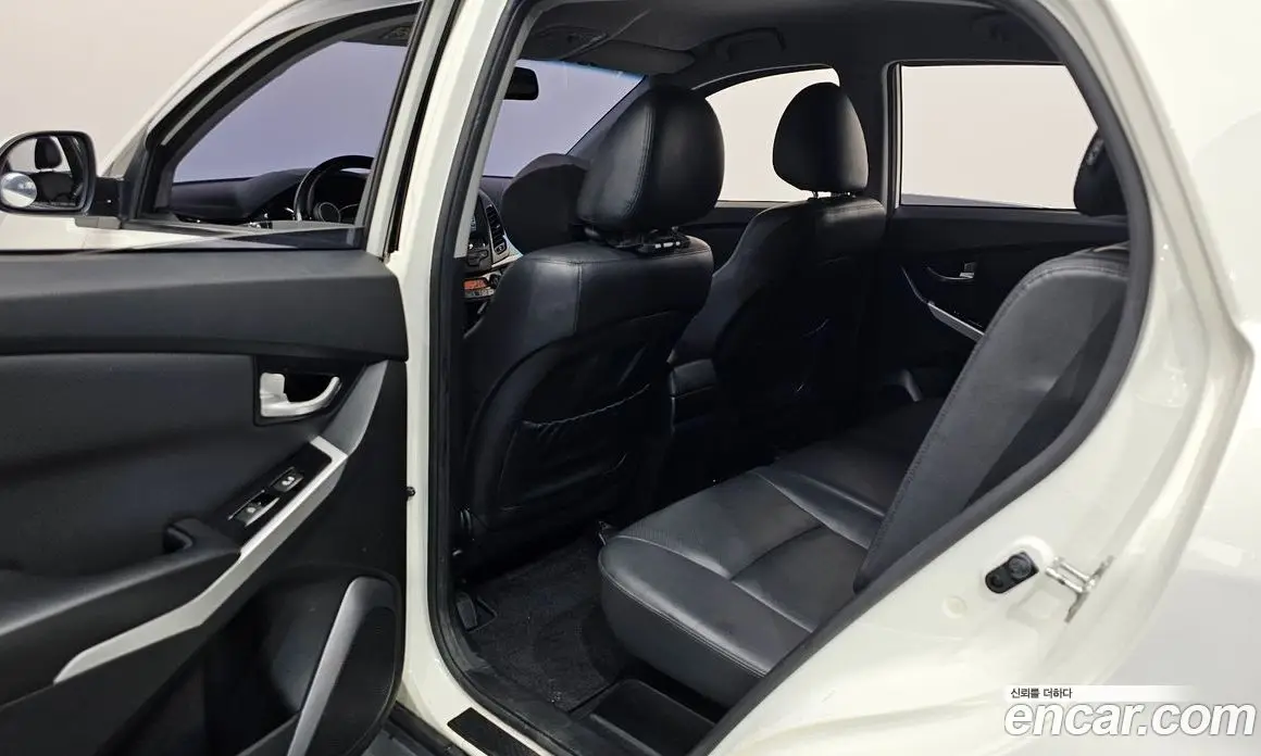 SsangYong Korando 2017 2.2 автомат (гидро), фото 17 SsangYong Korando 2017 2.2 автомат (гидро), фото 17