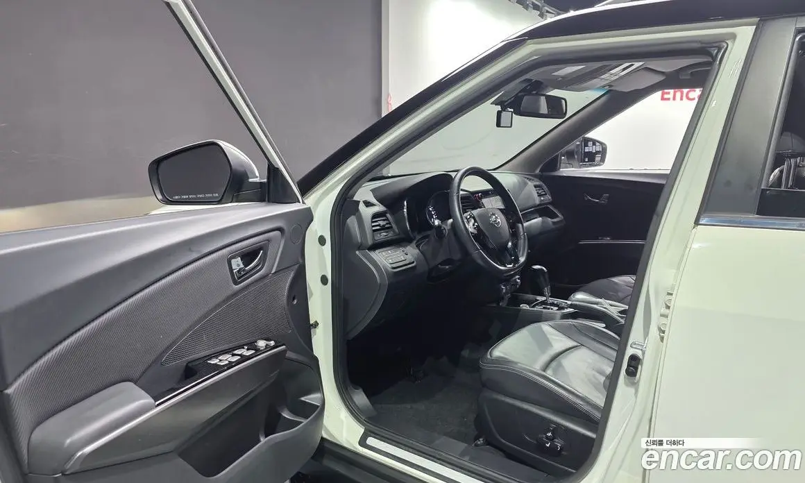 SsangYong TIBOLI 2018 1.6 автомат (гидро), фото 10 SsangYong TIBOLI 2018 1.6 автомат (гидро), фото 10
