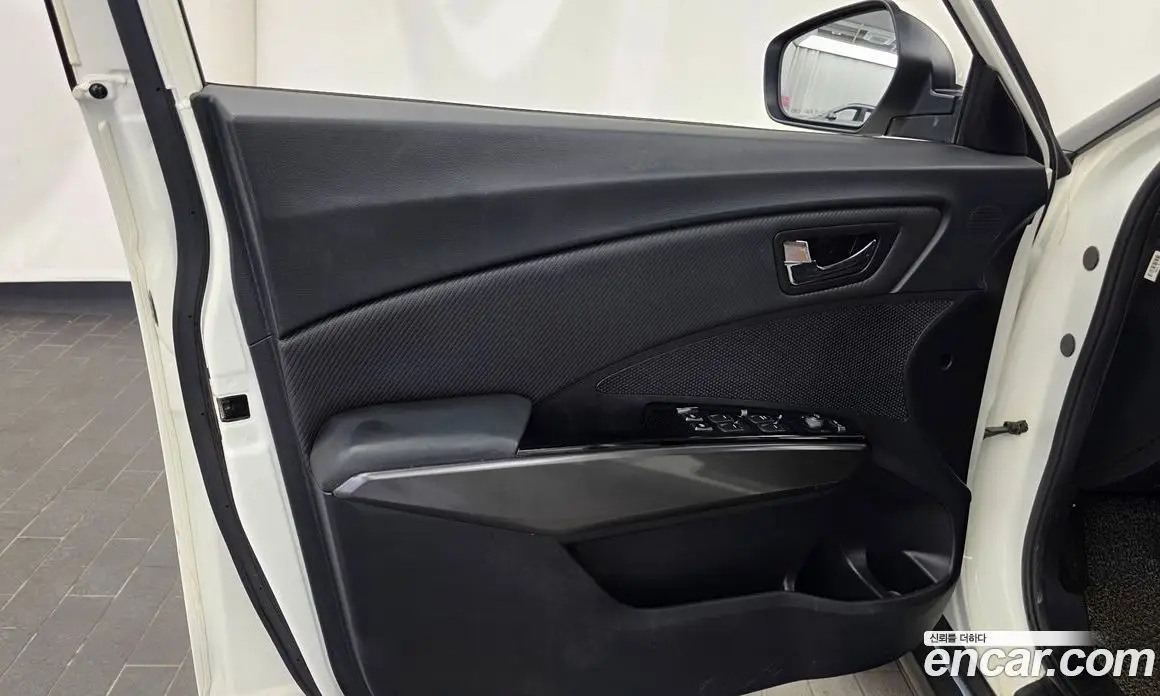 SsangYong TIBOLI 2019 1.5 автомат (гидро), фото 14 SsangYong TIBOLI 2019 1.5 автомат (гидро), фото 14