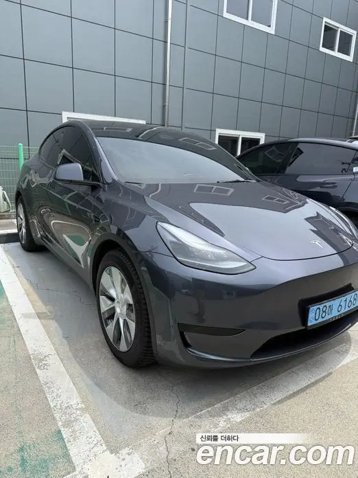 Tesla Model Y 2023 автомат (гидро), миниатюра 2