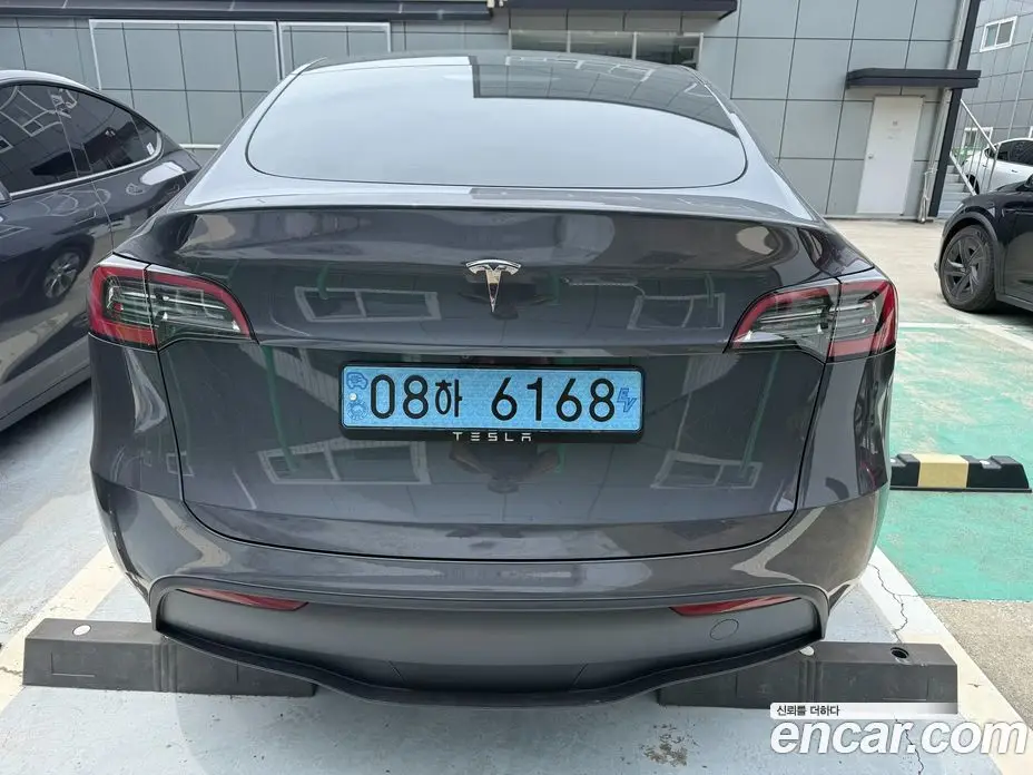 Tesla Model Y 2023 автомат (гидро), фото 7