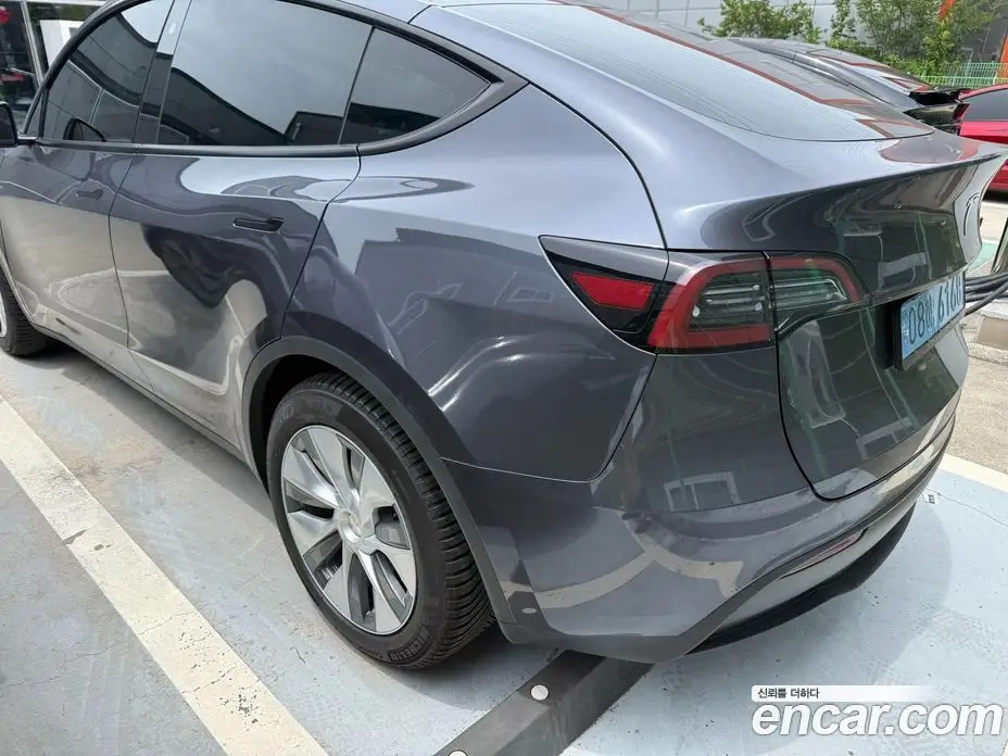 Tesla Model Y 2023 автомат (гидро), фото 8