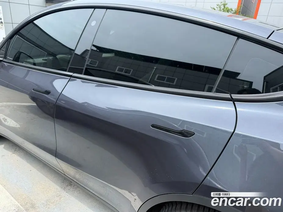 Tesla Model Y 2023 автомат (гидро), фото 9