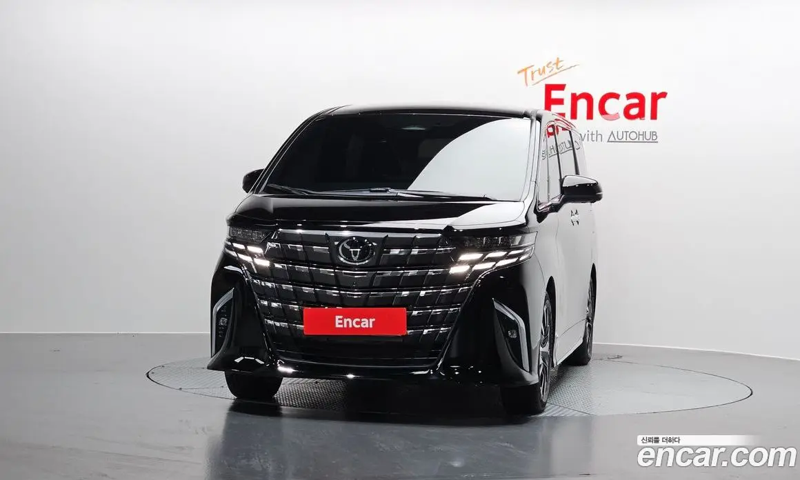 Toyota Alphard 2025 2.5 автомат (гидро), фото 3 Toyota Alphard 2025 2.5 автомат (гидро), фото 3