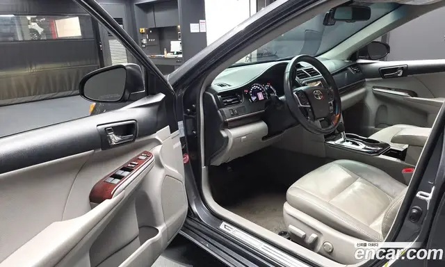 Toyota Camry 2012 2.5 автомат (гидро), миниатюра 10 Toyota Camry 2012 2.5 автомат (гидро), миниатюра 10
