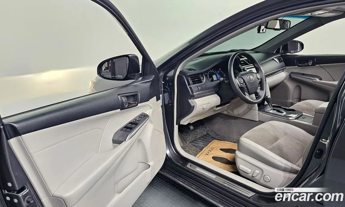 Toyota Camry 2014 2.5 автомат (гидро), фото 10 Toyota Camry 2014 2.5 автомат (гидро), фото 10