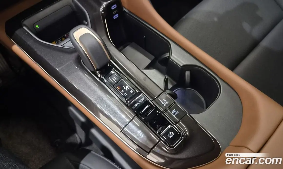 Toyota Crown 2024 2.5 автомат (вариатор), фото 9 Toyota Crown 2024 2.5 автомат (вариатор), фото 9