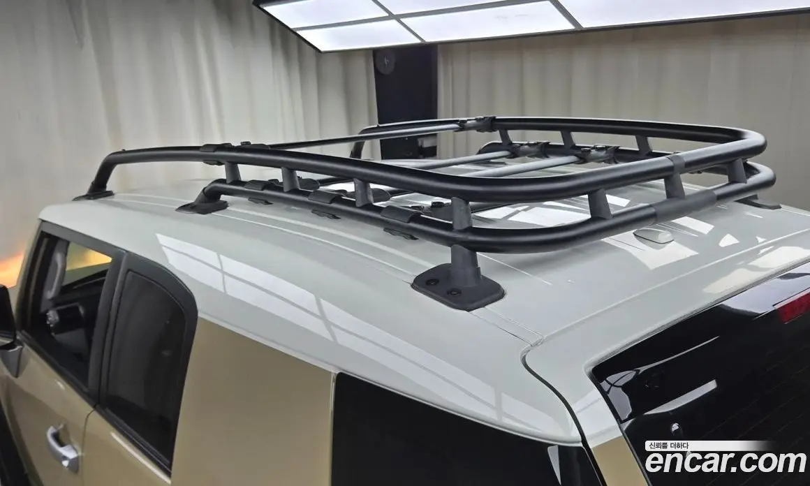 Toyota FJ Cruiser 2014 4.0 автомат (гидро), фото 19 Toyota FJ Cruiser 2014 4.0 автомат (гидро), фото 19