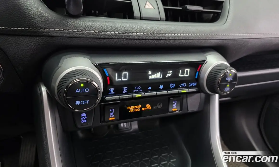 Toyota RAV4 2019 2.5 автомат (гидро), фото 17 Toyota RAV4 2019 2.5 автомат (гидро), фото 17