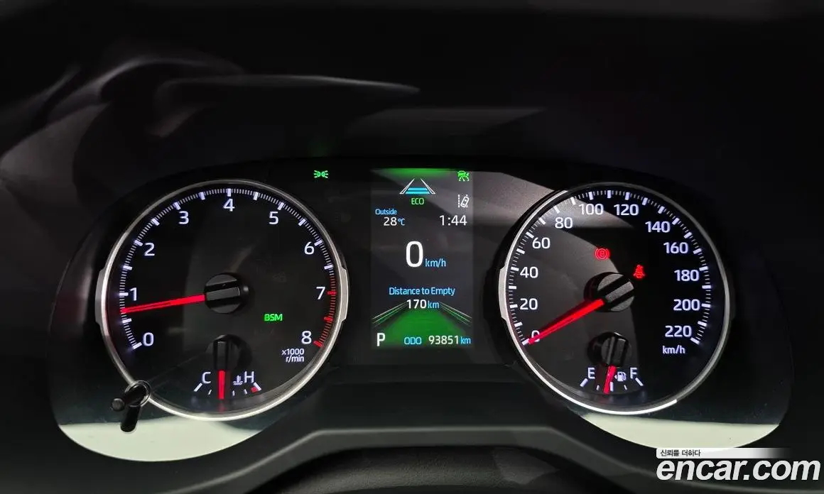 Toyota RAV4 2019 2.5 автомат (гидро), фото 8 Toyota RAV4 2019 2.5 автомат (гидро), фото 8
