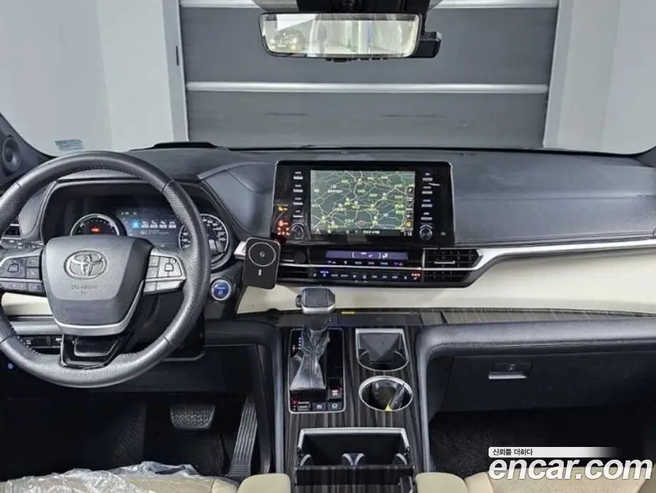 Toyota Sienna 2021 2.5 автомат (гидро), фото 7