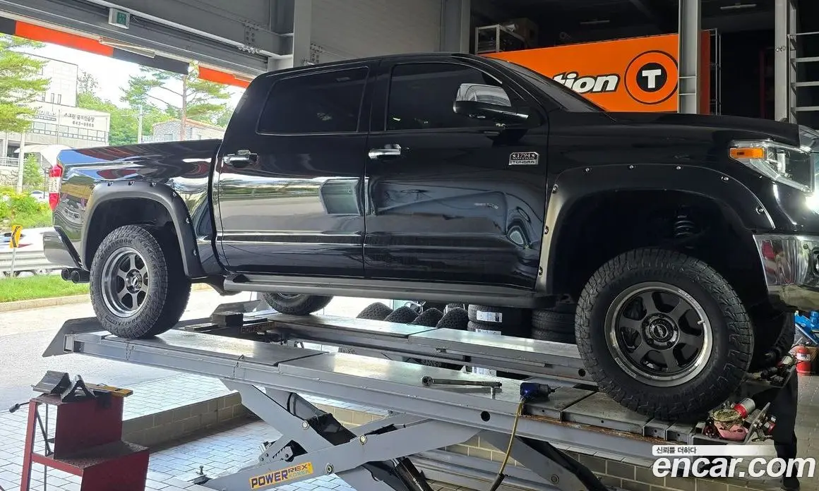 Toyota Tundra 2021 5.7 автомат (гидро), фото 15 Toyota Tundra 2021 5.7 автомат (гидро), фото 15