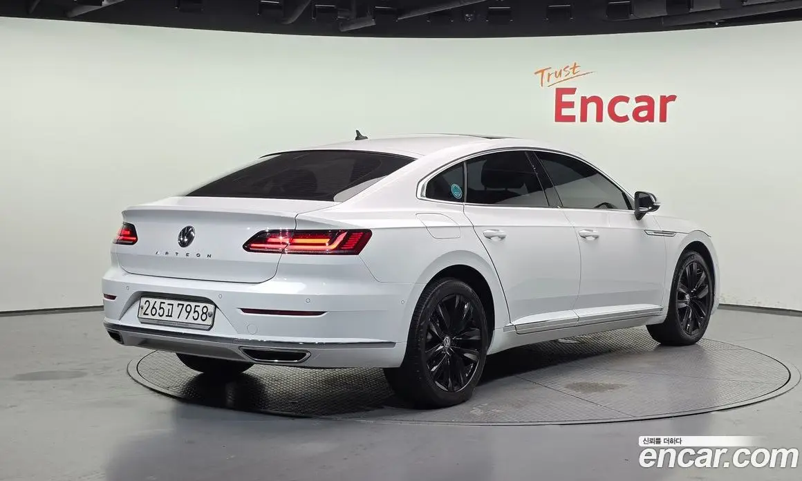 Volkswagen Arteon 2019 2.0 автомат (гидро), фото 2 Volkswagen Arteon 2019 2.0 автомат (гидро), фото 2