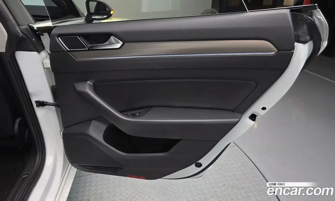 Volkswagen Arteon 2019 2.0 автомат (гидро), фото 15 Volkswagen Arteon 2019 2.0 автомат (гидро), фото 15