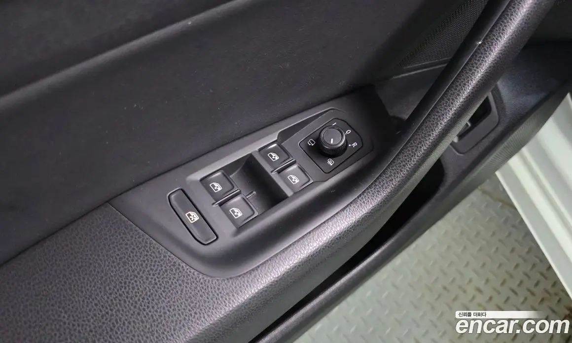 Volkswagen Arteon 2019 2.0 автомат (гидро), фото 28 Volkswagen Arteon 2019 2.0 автомат (гидро), фото 28