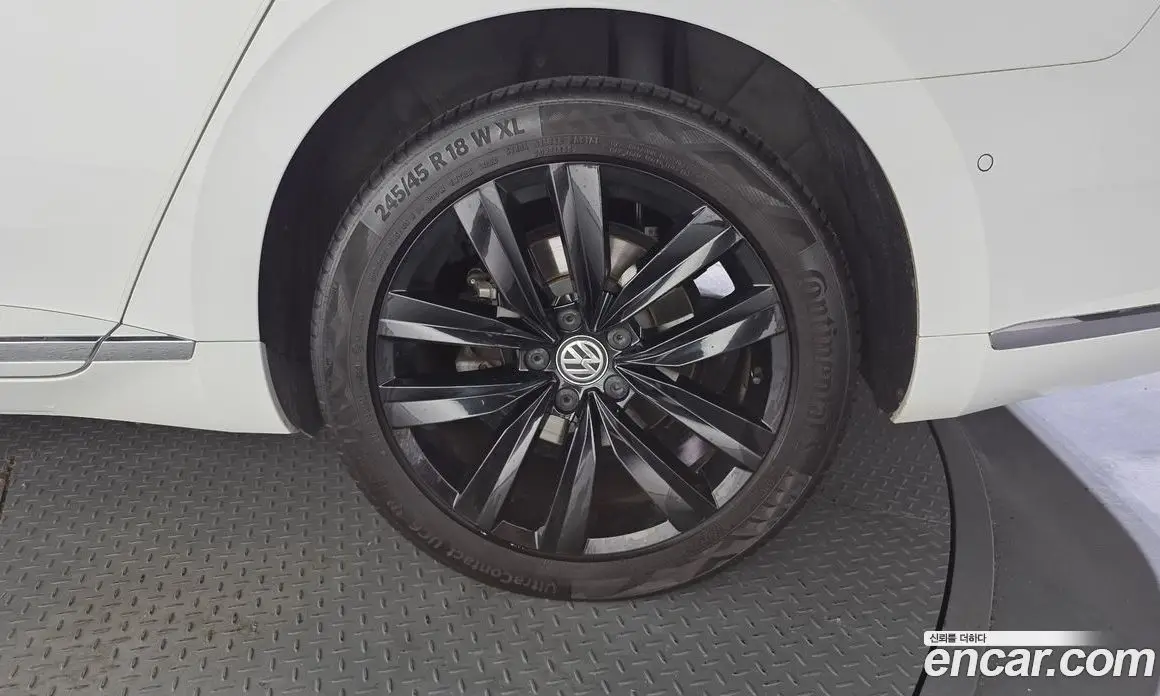 Volkswagen Arteon 2019 2.0 автомат (гидро), фото 7 Volkswagen Arteon 2019 2.0 автомат (гидро), фото 7