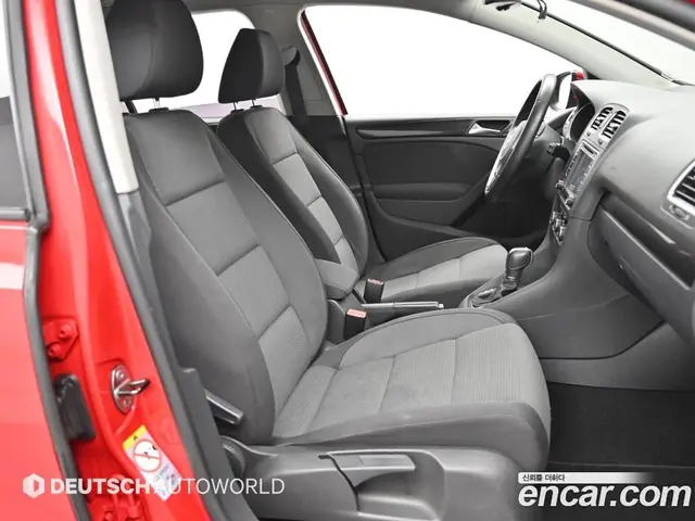 Volkswagen Golf 2011 1.6 автомат (гидро), миниатюра 10 Volkswagen Golf 2011 1.6 автомат (гидро), миниатюра 10