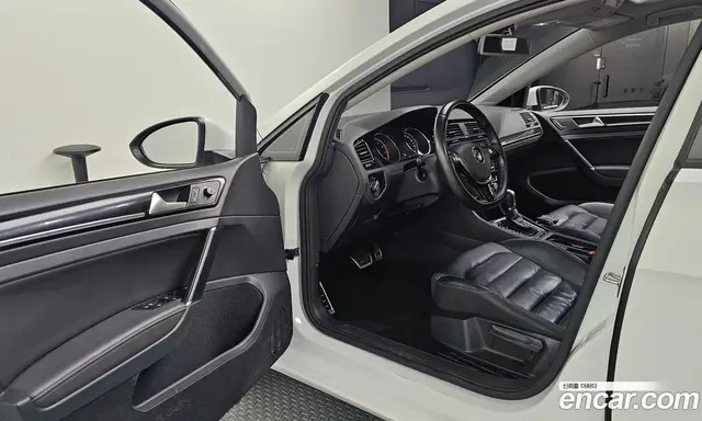Volkswagen Golf 2014 1.4 автомат (гидро), миниатюра 10 Volkswagen Golf 2014 1.4 автомат (гидро), миниатюра 10