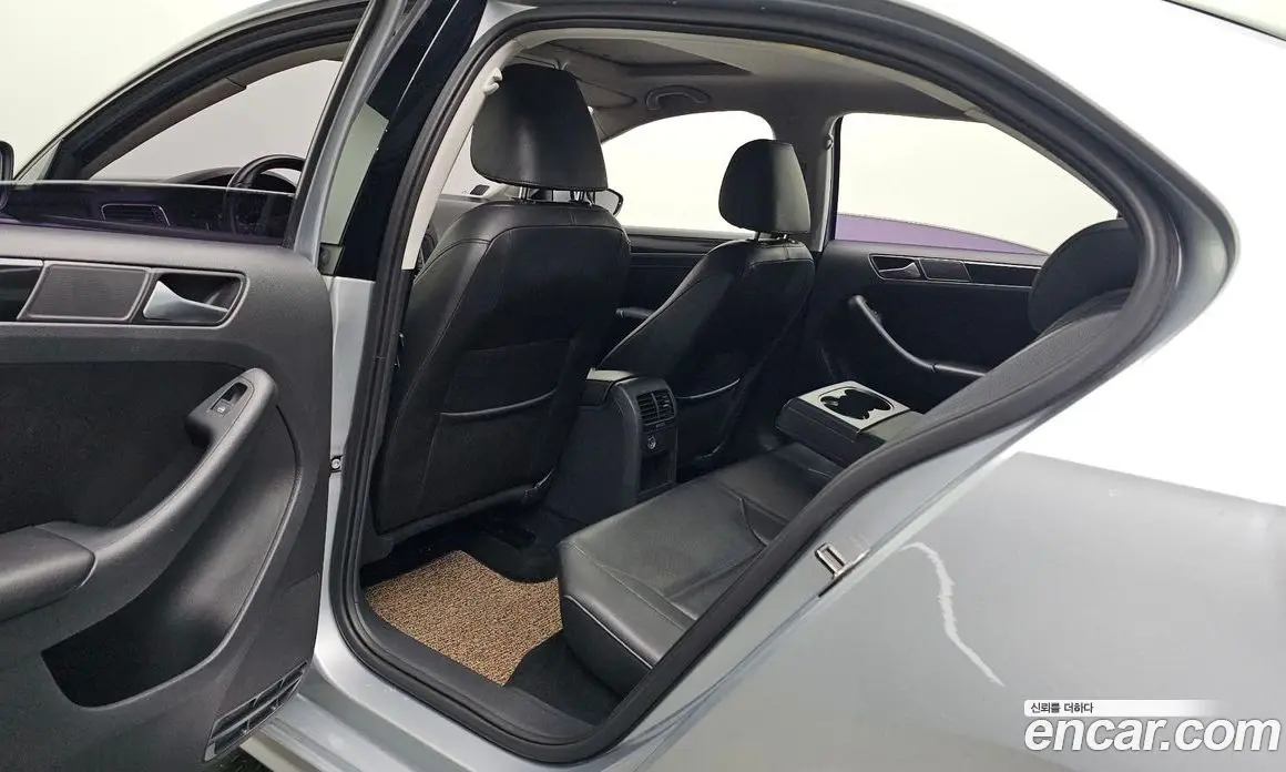 Volkswagen Jetta 2014 2.0 автомат (гидро), фото 11 Volkswagen Jetta 2014 2.0 автомат (гидро), фото 11