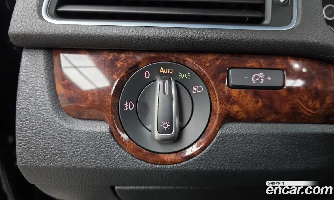 Volkswagen Passat 2013 2.5 автомат (гидро), фото 20 Volkswagen Passat 2013 2.5 автомат (гидро), фото 20