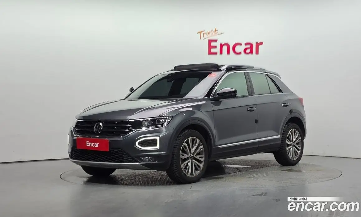 Volkswagen T-Roc 2022 2.0 автомат (гидро), фото 1 Volkswagen T-Roc 2022 2.0 автомат (гидро), фото 1