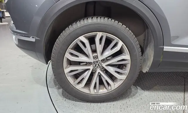 Volkswagen T-Roc 2022 2.0 автомат (гидро), миниатюра 5 Volkswagen T-Roc 2022 2.0 автомат (гидро), миниатюра 5