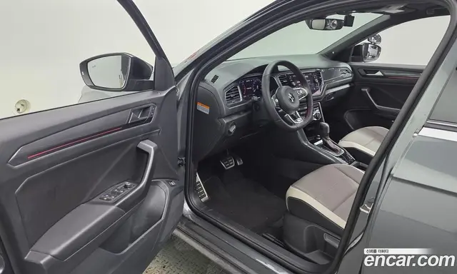 Volkswagen T-Roc 2022 2.0 автомат (гидро), миниатюра 10 Volkswagen T-Roc 2022 2.0 автомат (гидро), миниатюра 10