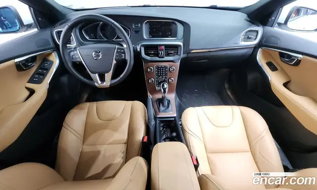 Volvo V40 2018 2.0 автомат (гидро), миниатюра 10