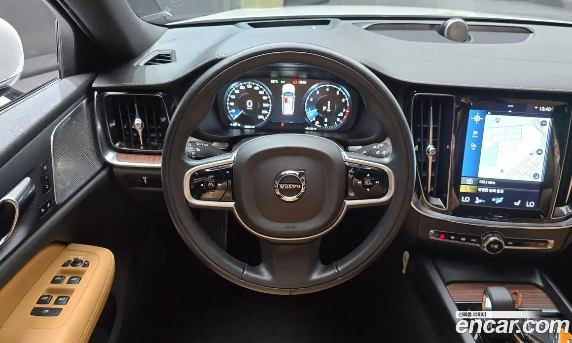 Volvo V60 2021 2.0 автомат (гидро), фото 13 Volvo V60 2021 2.0 автомат (гидро), фото 13