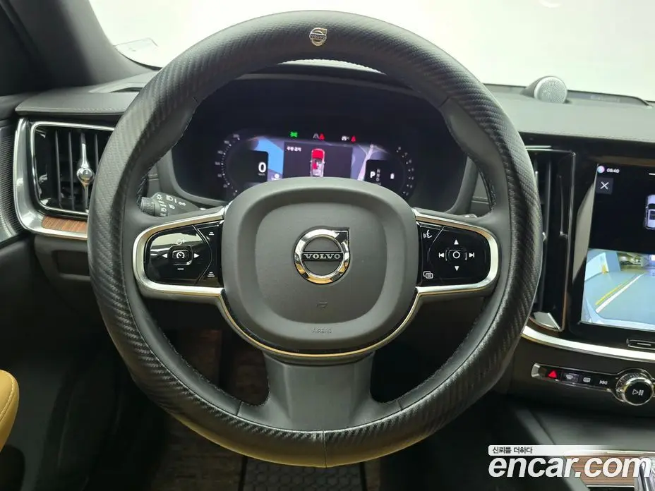 Volvo V60 2023 2.0 автомат (гидро), фото 14