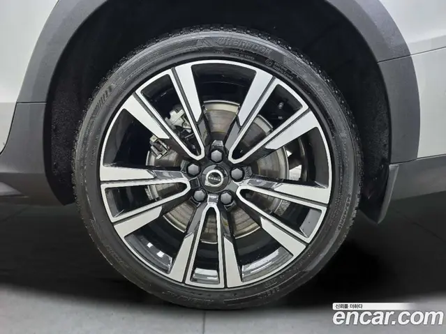 Volvo V60 2023 2.0 автомат (гидро), миниатюра 6