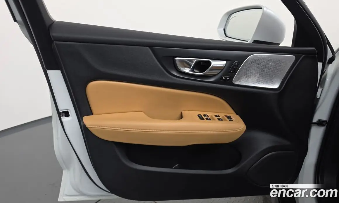 Volvo V60 2024 2.0 автомат (гидро), фото 14 Volvo V60 2024 2.0 автомат (гидро), фото 14