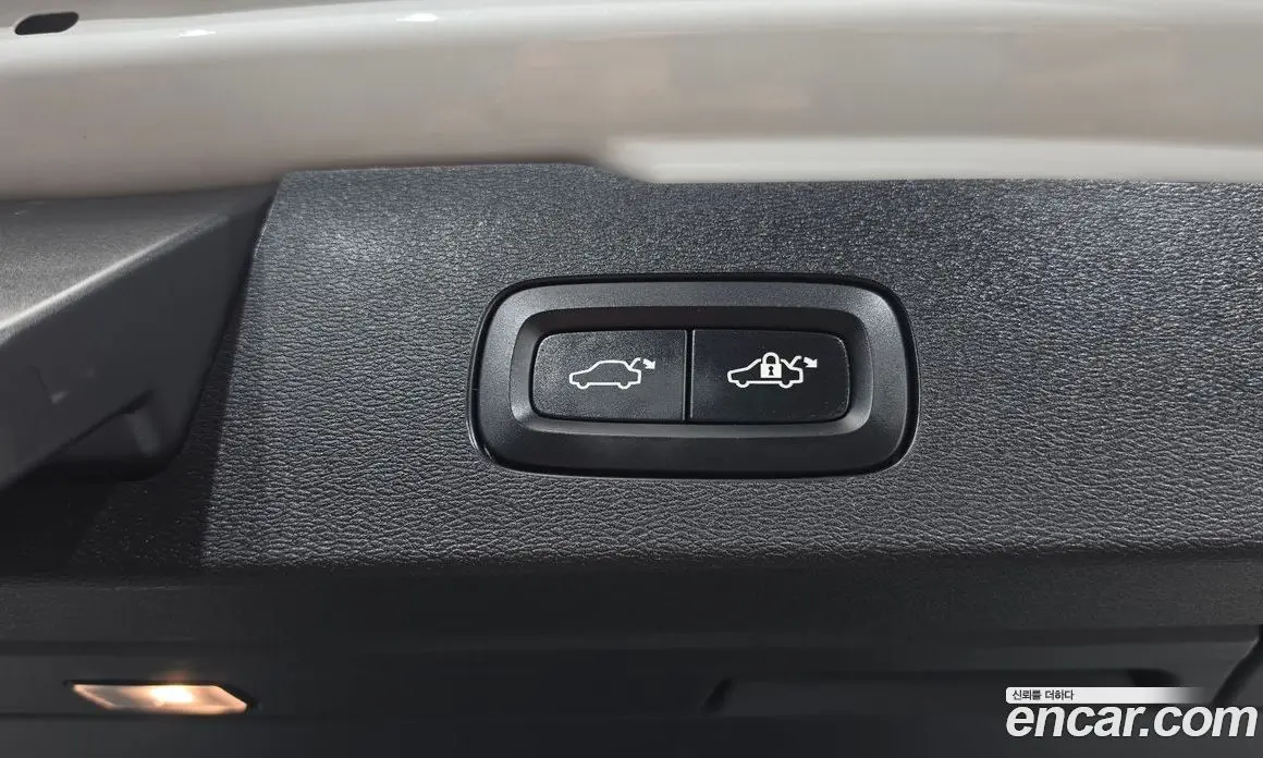 Volvo V60 2024 2.0 автомат (гидро), фото 24 Volvo V60 2024 2.0 автомат (гидро), фото 24