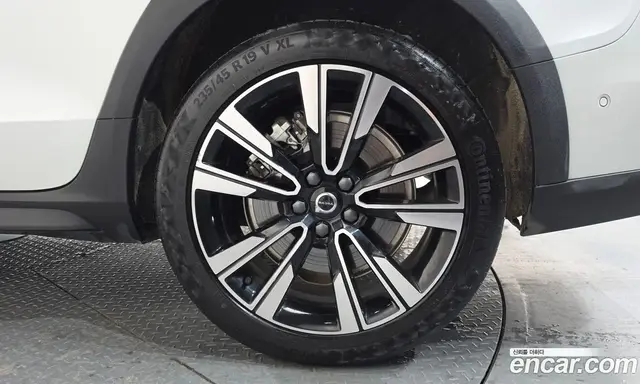 Volvo V60 2024 2.0 автомат (гидро), миниатюра 7 Volvo V60 2024 2.0 автомат (гидро), миниатюра 7